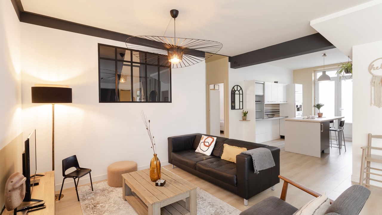 Photo of Livingroom in Alphonse Guerin