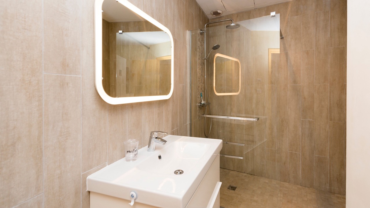 Photo of Bathroom in Marengo - Jolimont