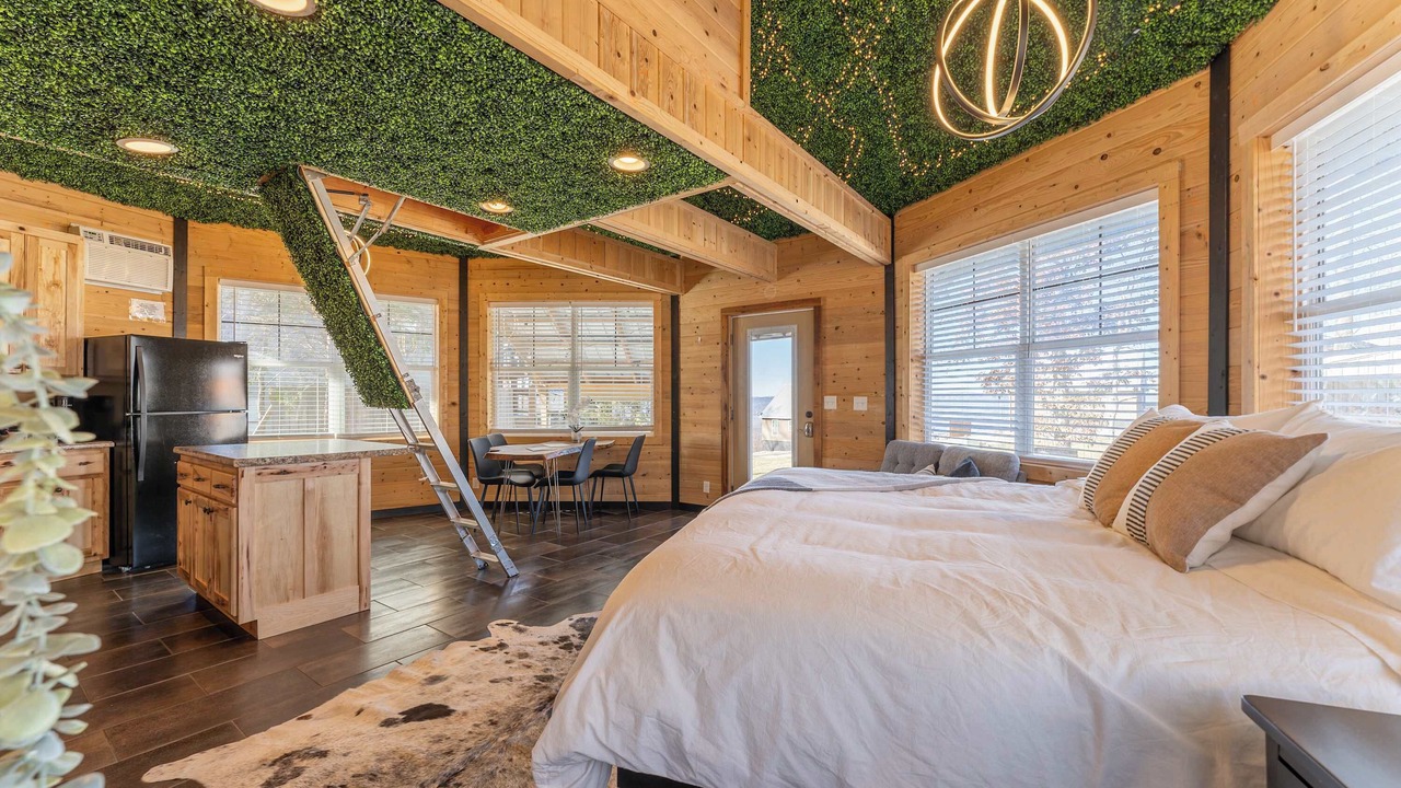 Photo of Bedroom in Bryant