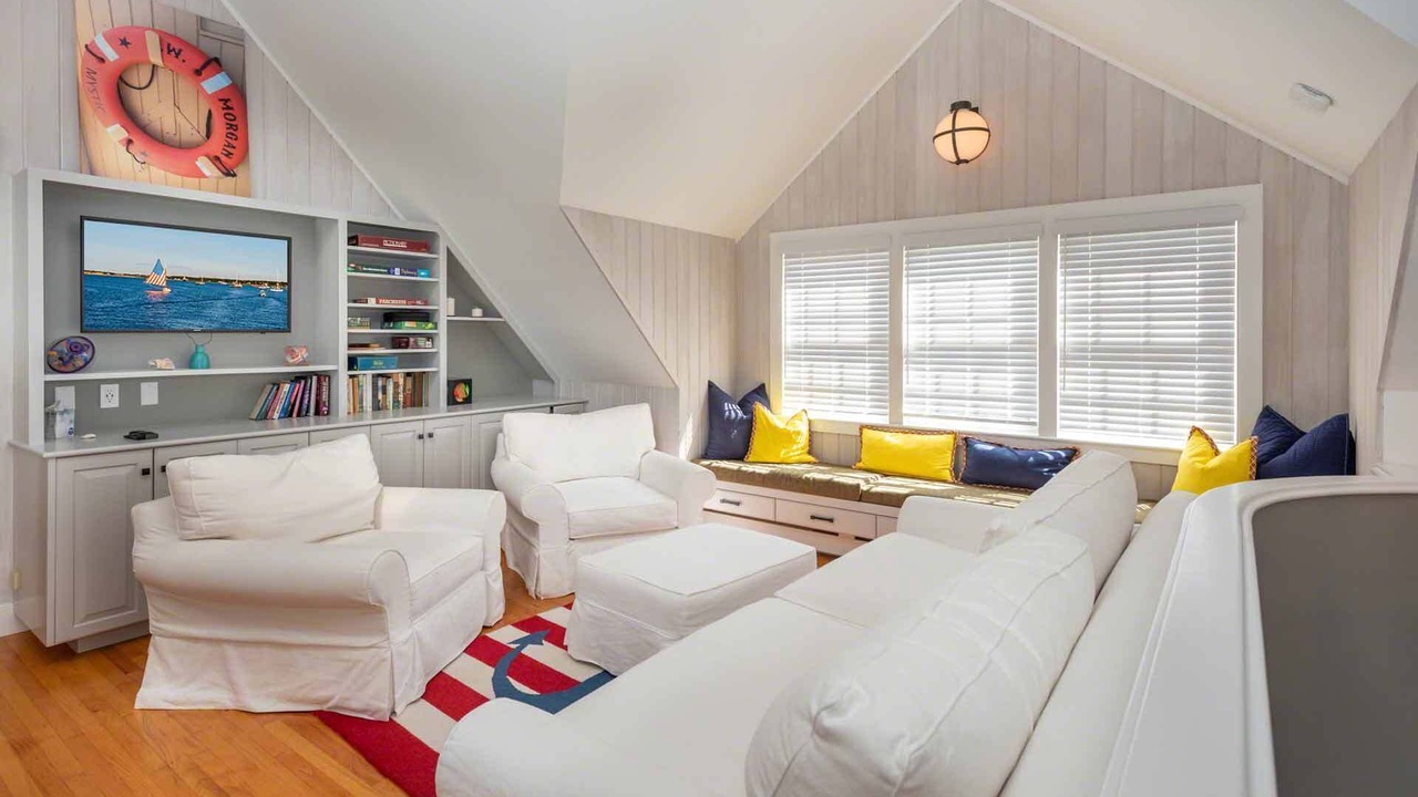 Photo of Others in Tisbury