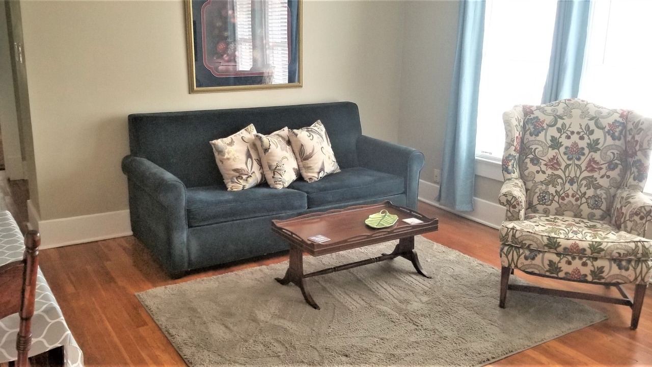 Photo of Livingroom in Central Gardens