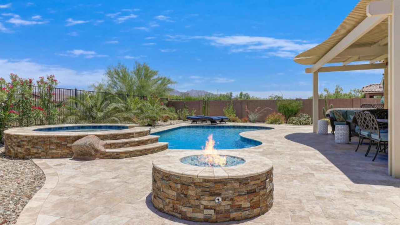 Photo of Others in Montecito in Estrella