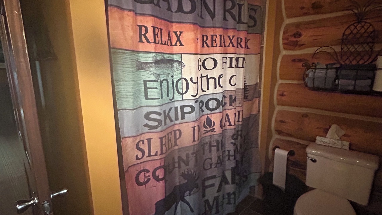 Photo of Bathroom in Elsberry