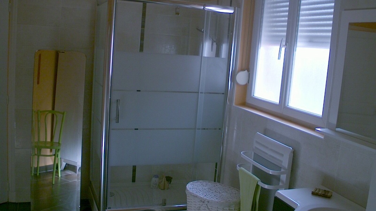 Photo of Bathroom in Chauny