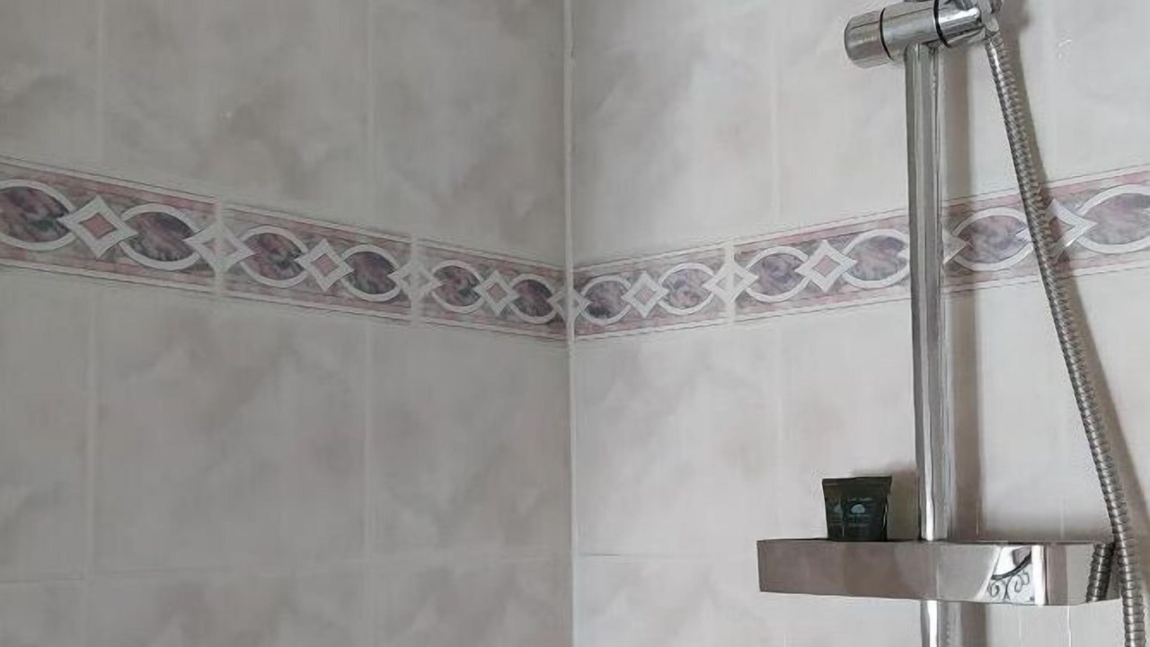 Photo of Bathroom in Quillan