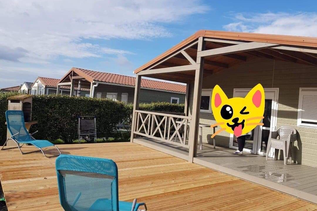 Photo of Patio Balcony in Grandcamp-Maisy