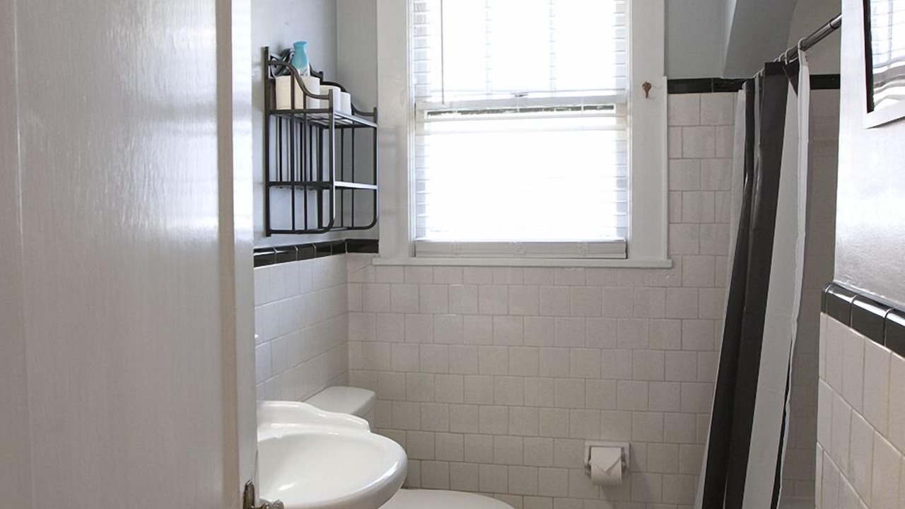 Photo of Bathroom in Midtown