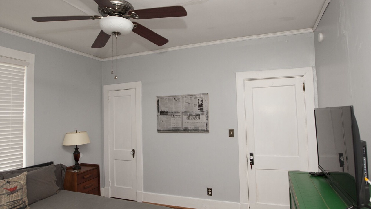 Photo of Bedroom in Midtown