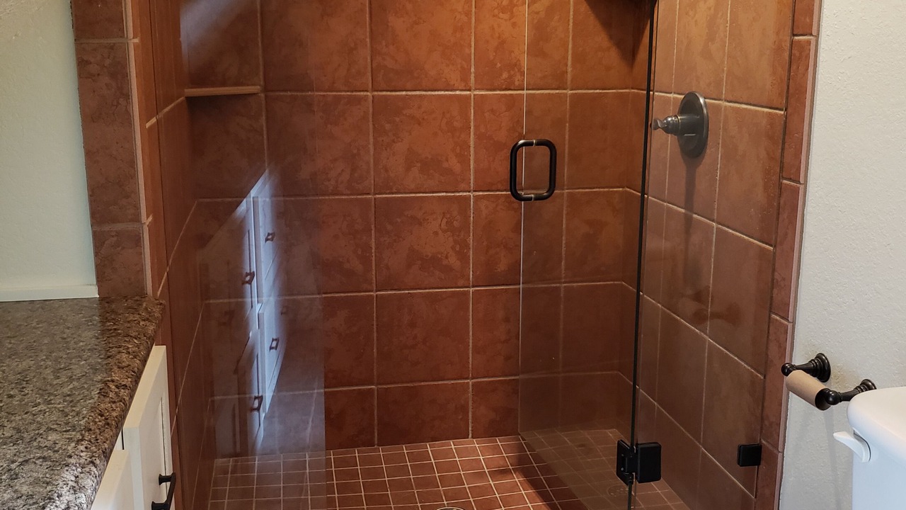 Photo of Bathroom in Iuka