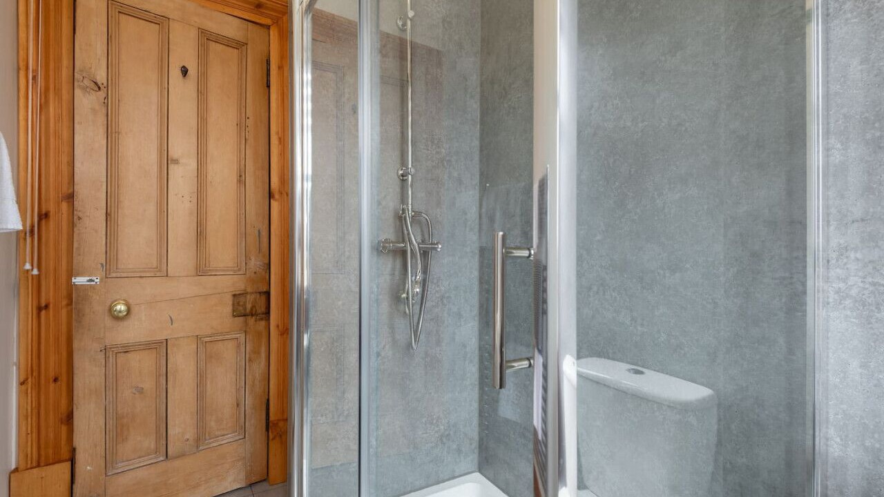 Photo of Bathroom in Glenisla