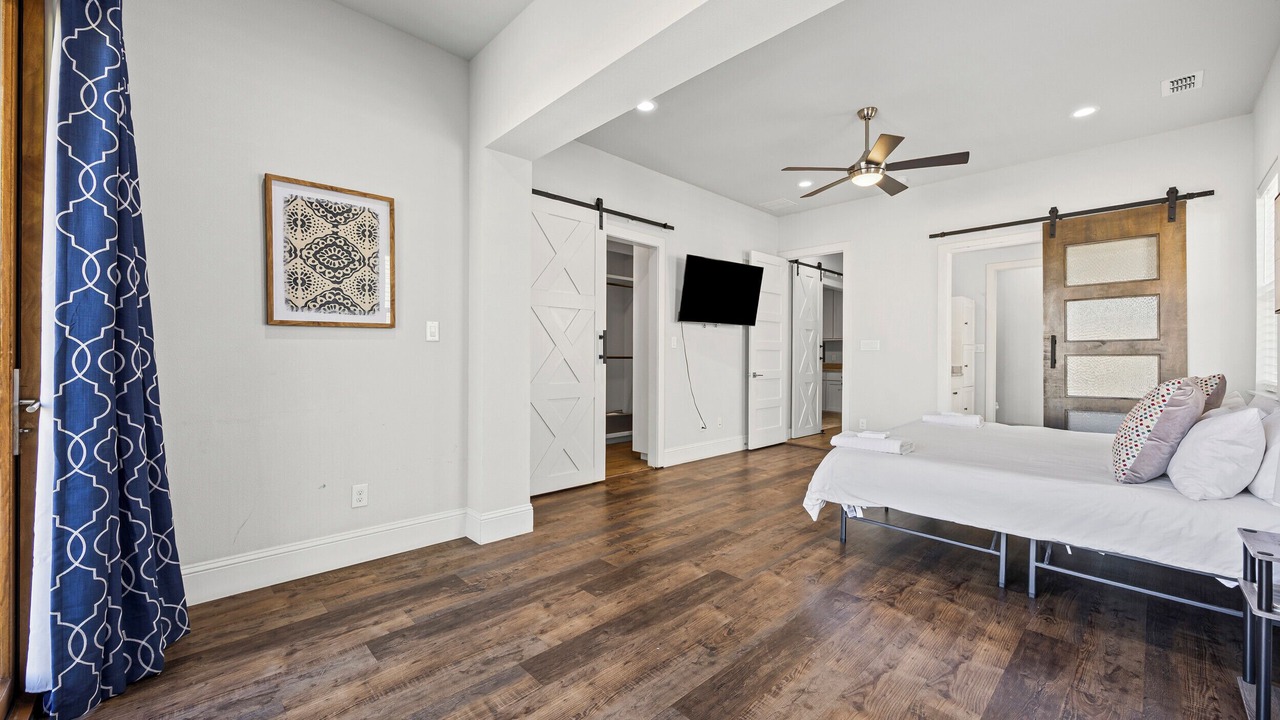 Photo of Bedroom in Old East Dallas