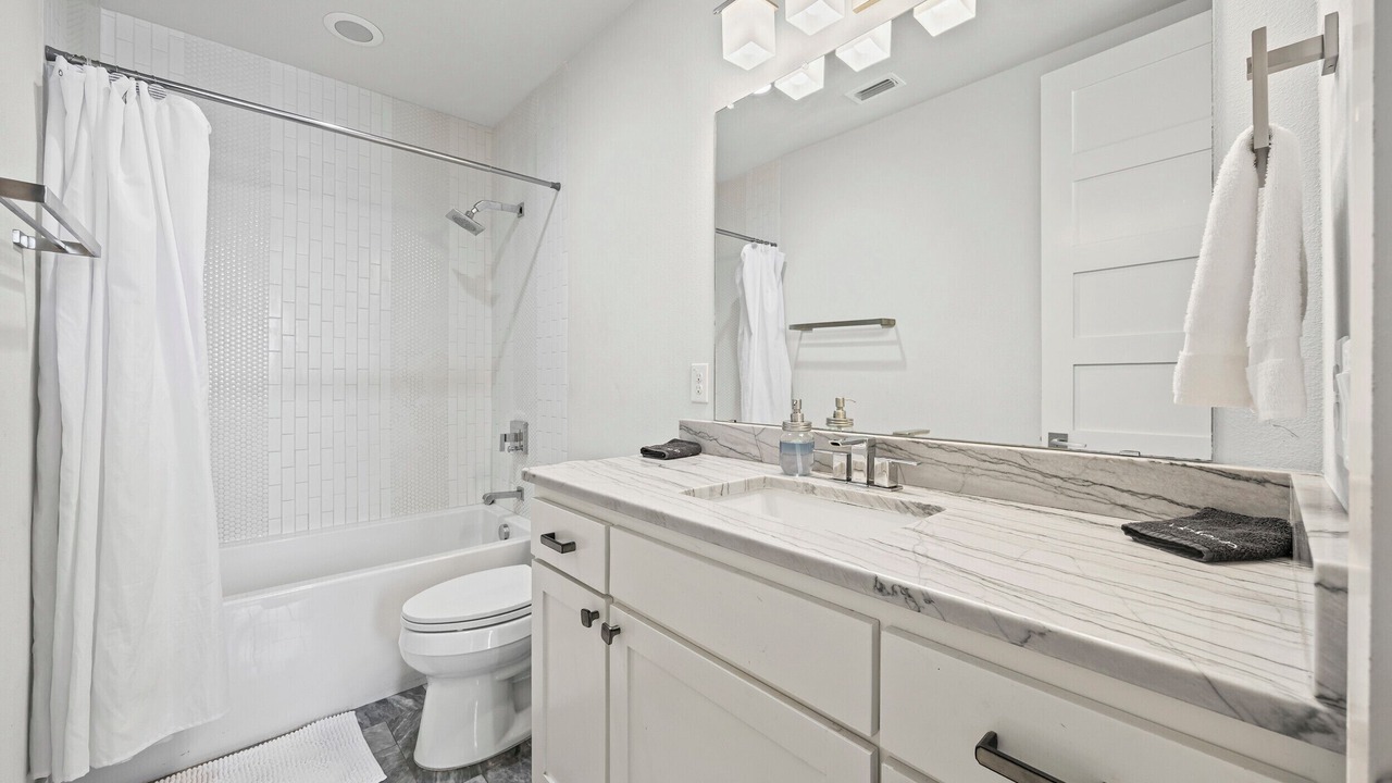 Photo of Bathroom in Old East Dallas