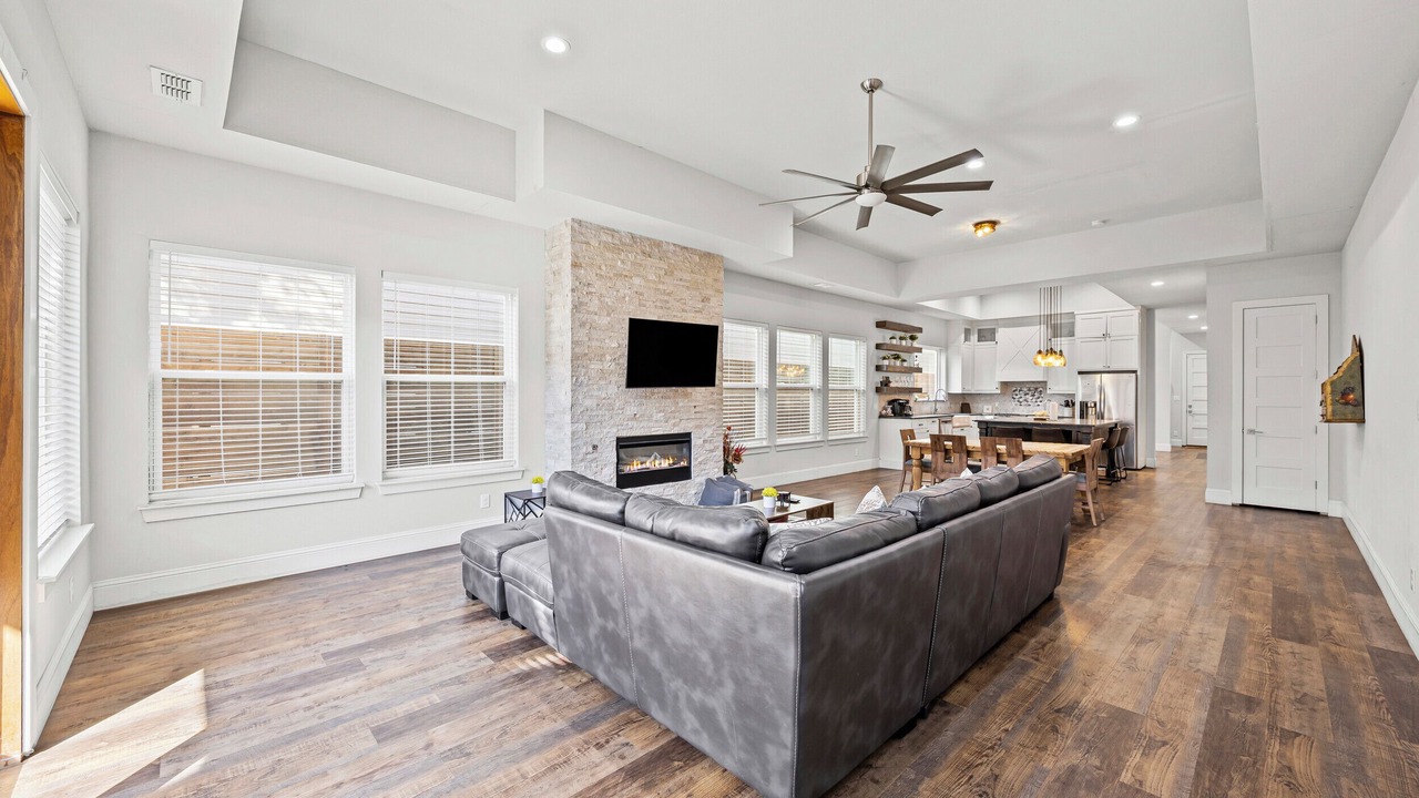 Photo of Livingroom in Old East Dallas