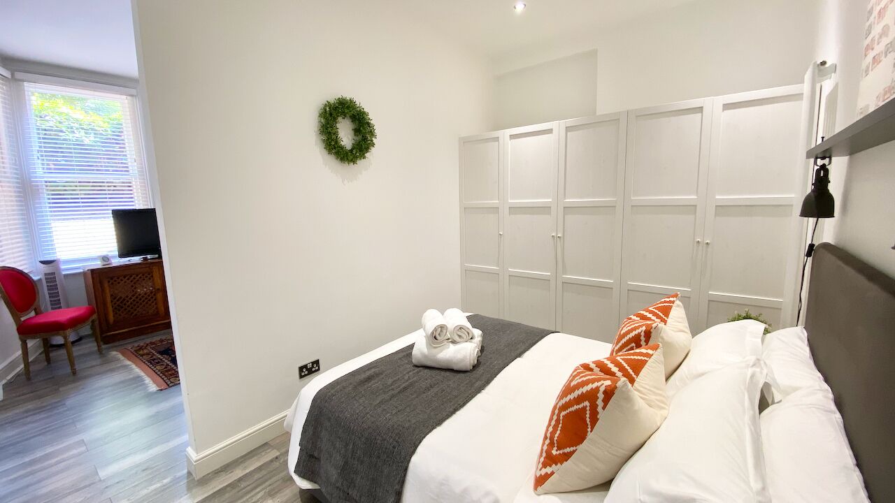 Photo of Bedroom in Frognal and Fitzjohns