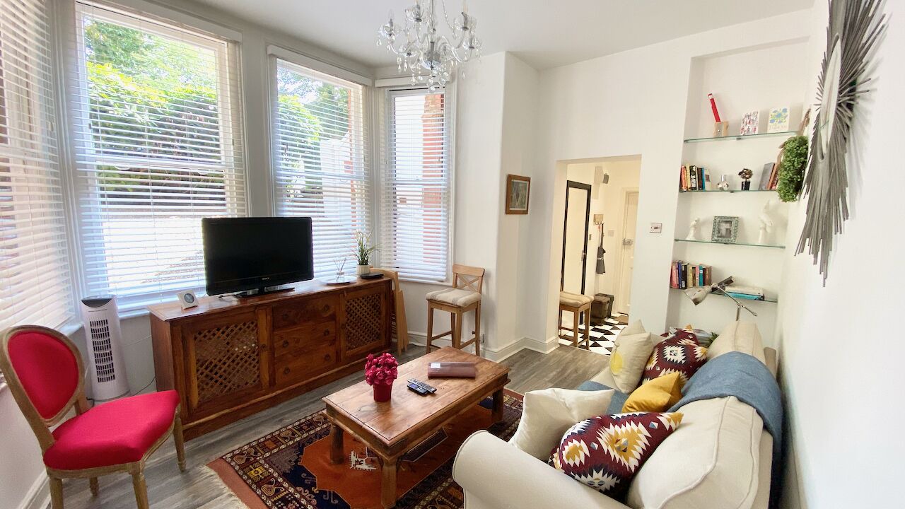 Photo of Livingroom in Frognal and Fitzjohns