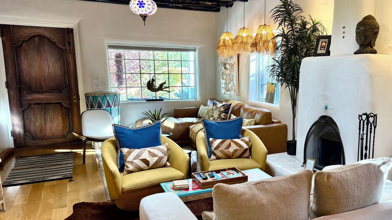 Photo of Livingroom in Northeast Santa Fe