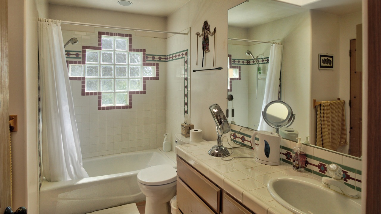 Photo of Bathroom in Eldorado at Santa Fe