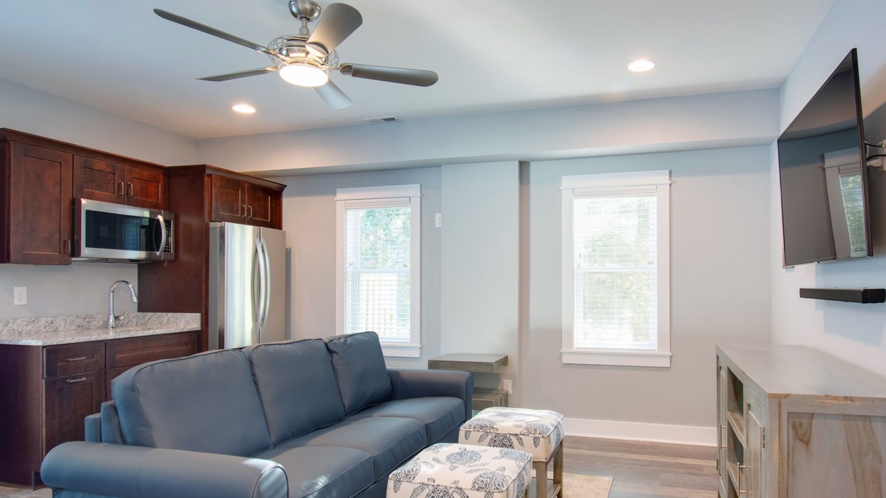 Photo of Bedroom in Monteray Shores