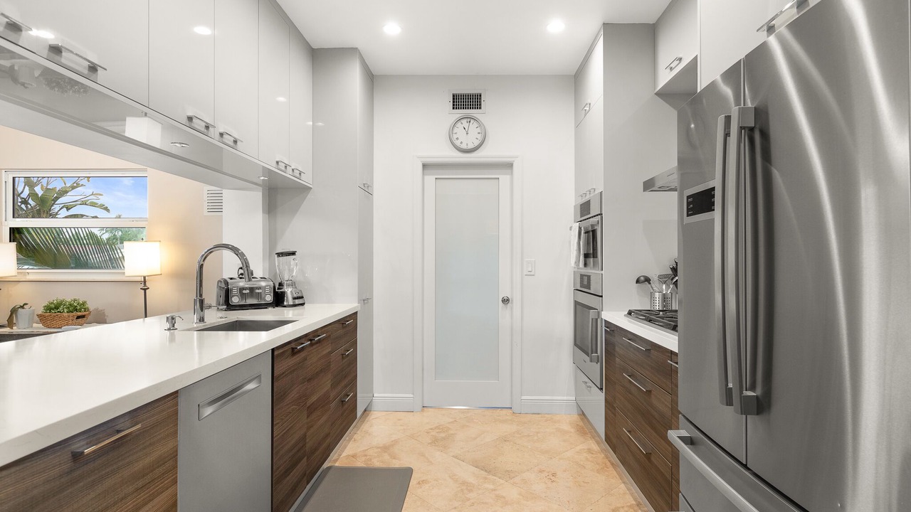 Photo of Kitchen in Oakland Park