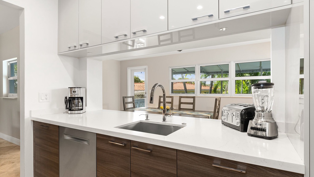 Photo of Kitchen in Oakland Park