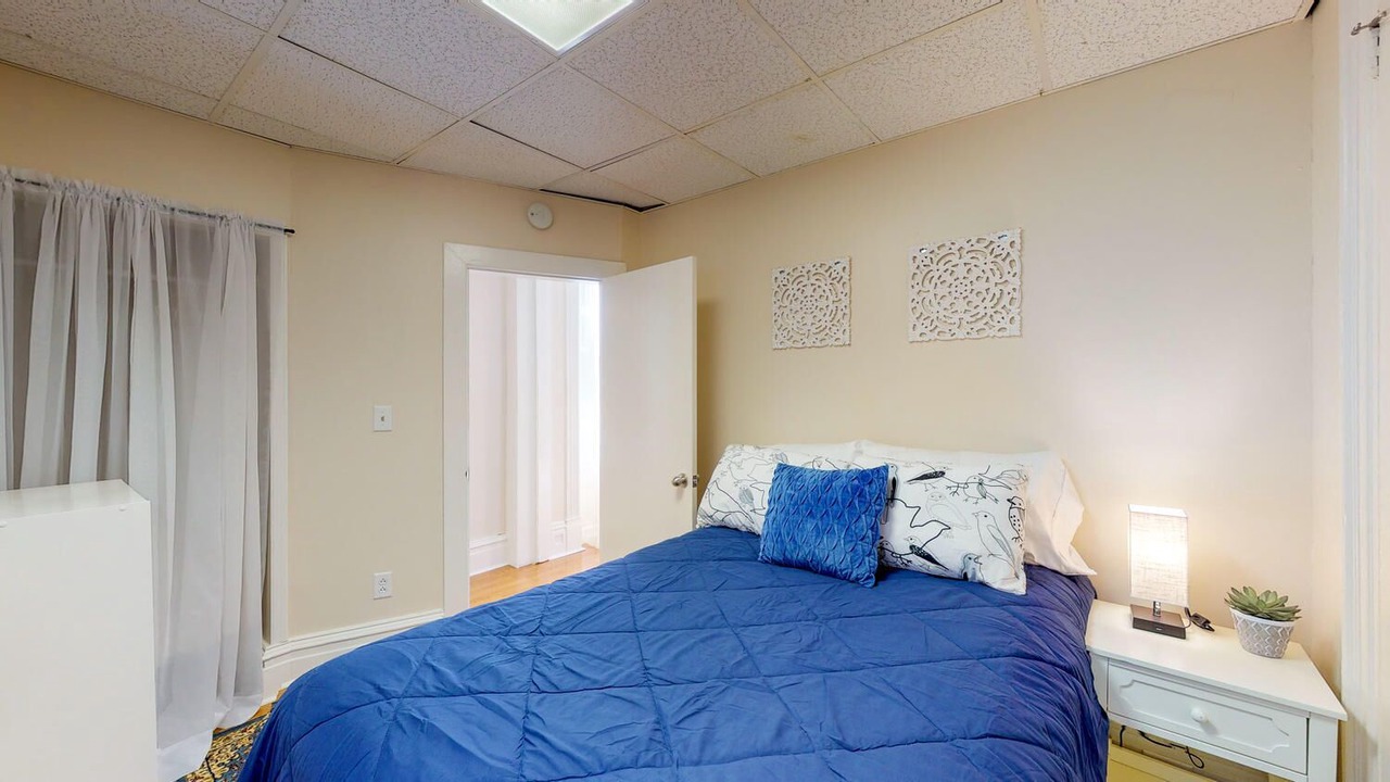 Photo of Bedroom in Troy