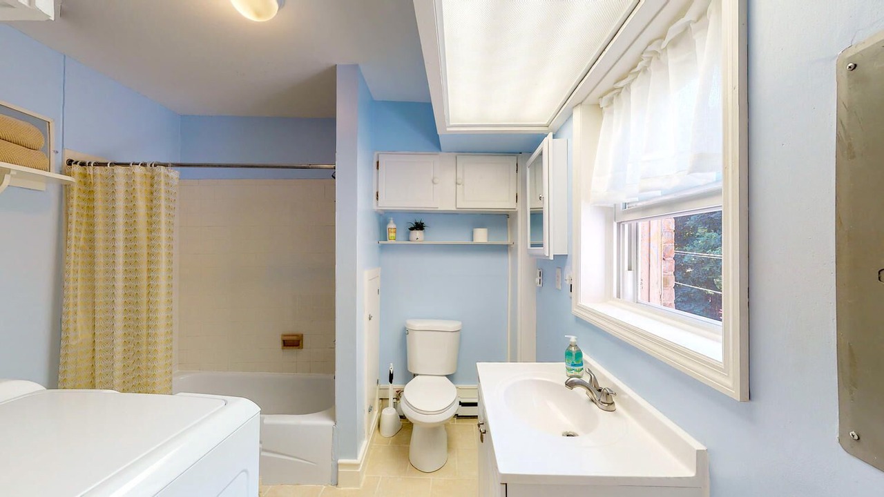 Photo of Bathroom in Troy