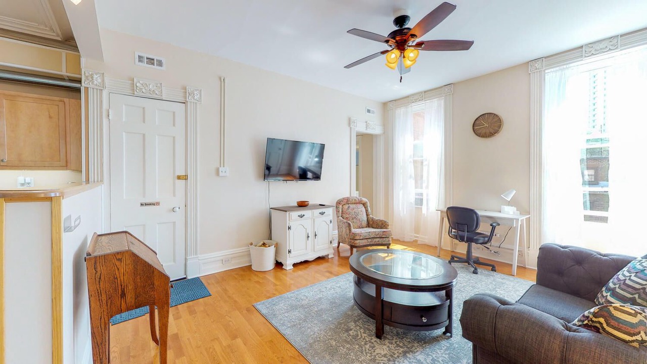 Photo of Livingroom in Troy