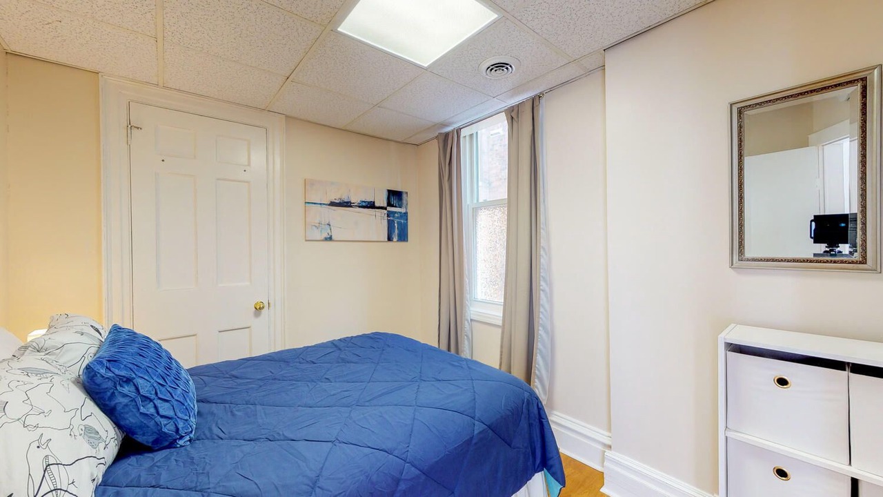 Photo of Bedroom in Troy