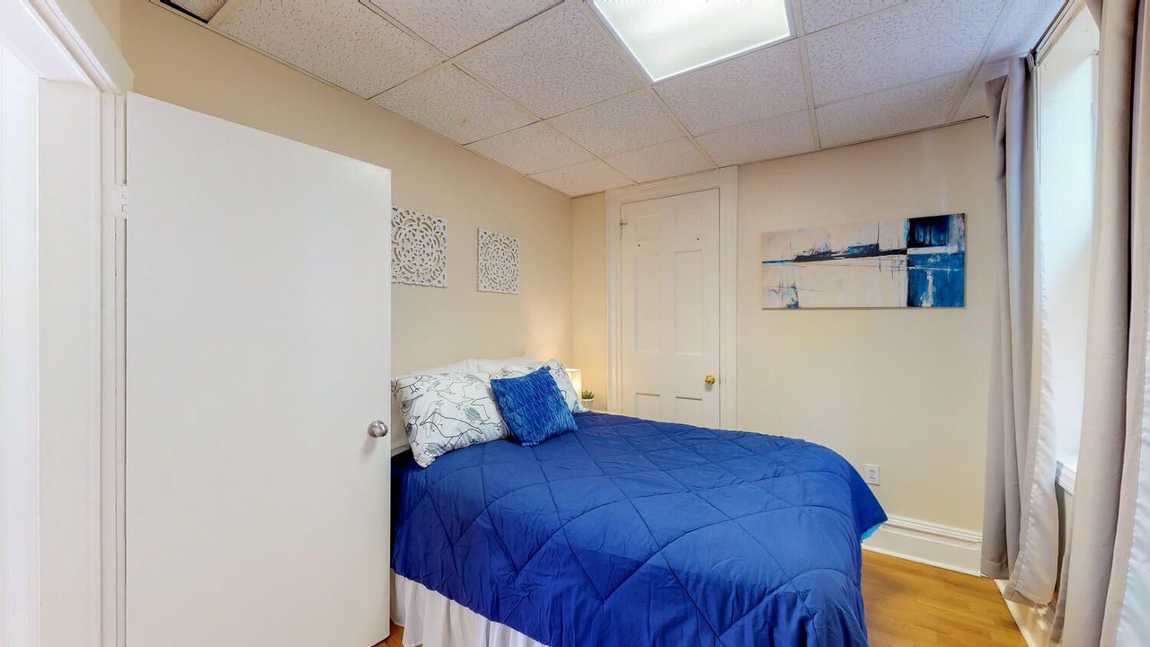 Photo of Bedroom in Troy