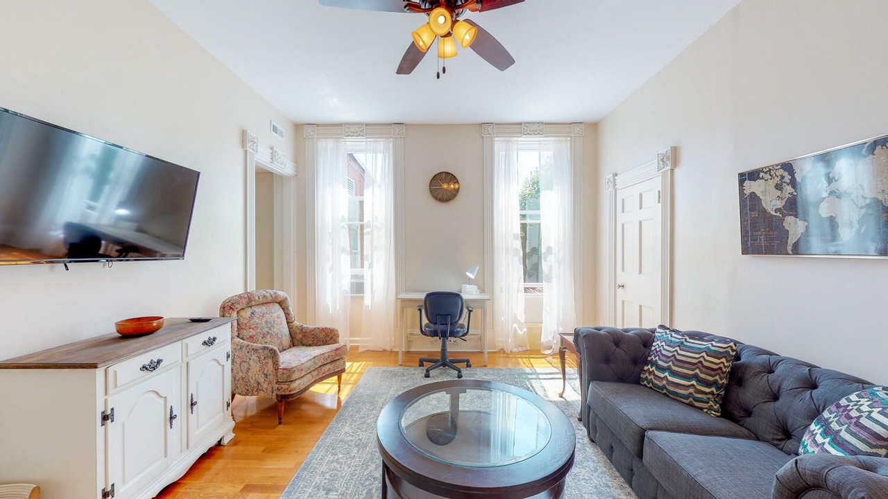 Photo of Livingroom in Troy