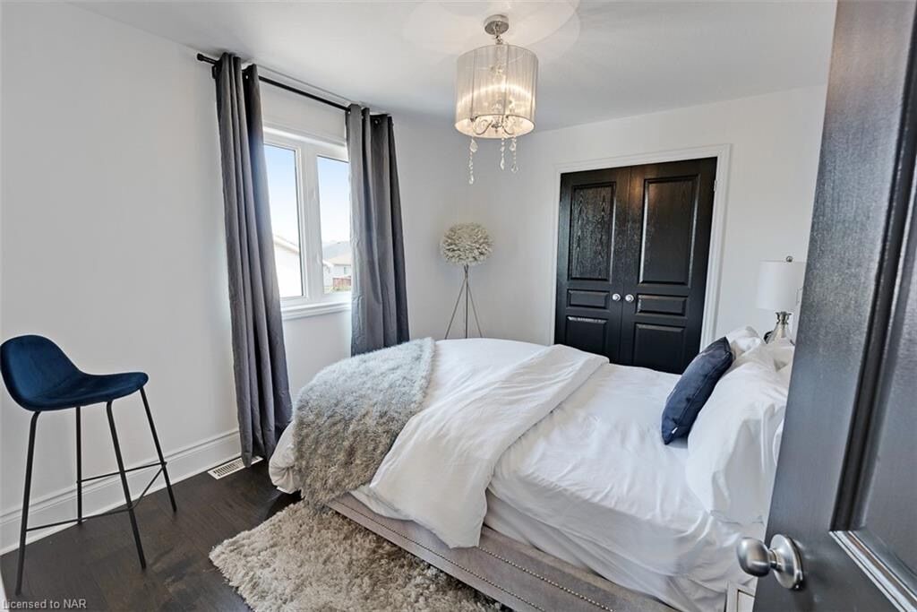 Photo of Bedroom in Niagara Falls