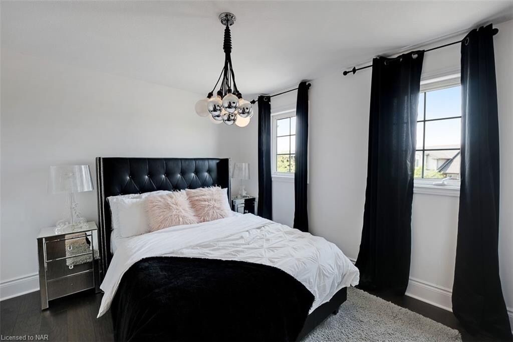 Photo of Bedroom in Niagara Falls