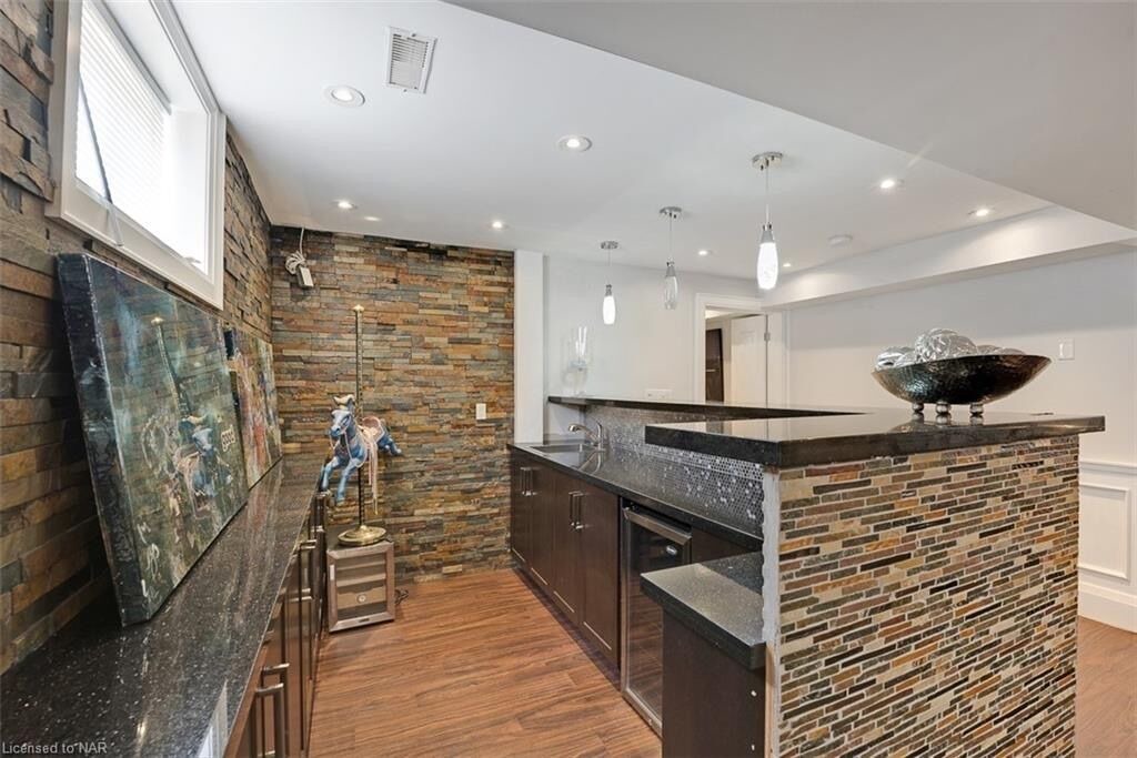 Photo of Others in Niagara Falls