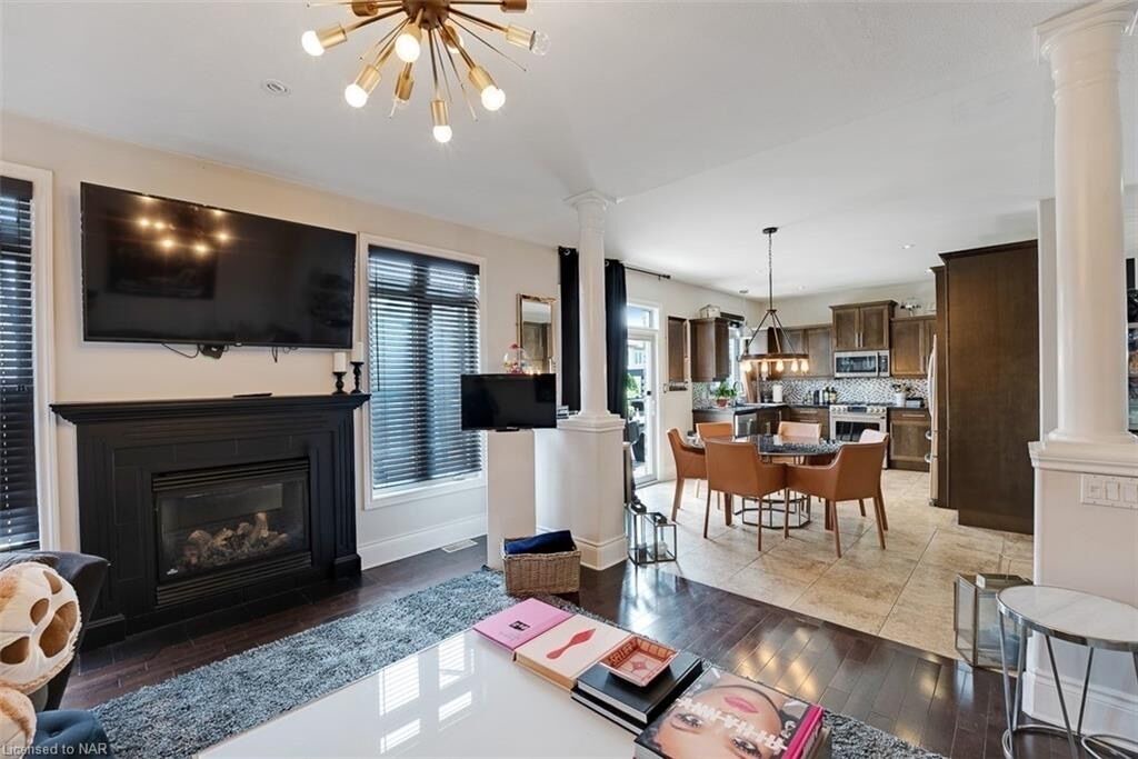 Photo of Others in Niagara Falls