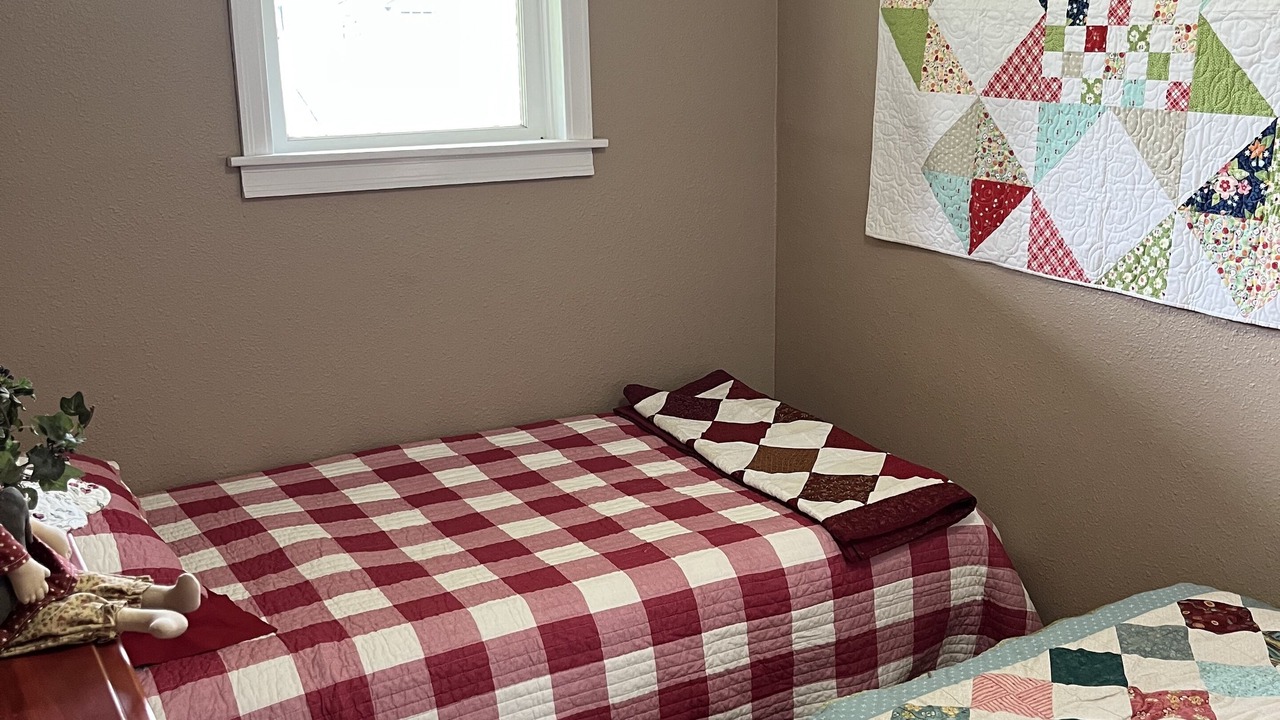 Photo of Bedroom in Chattaroy