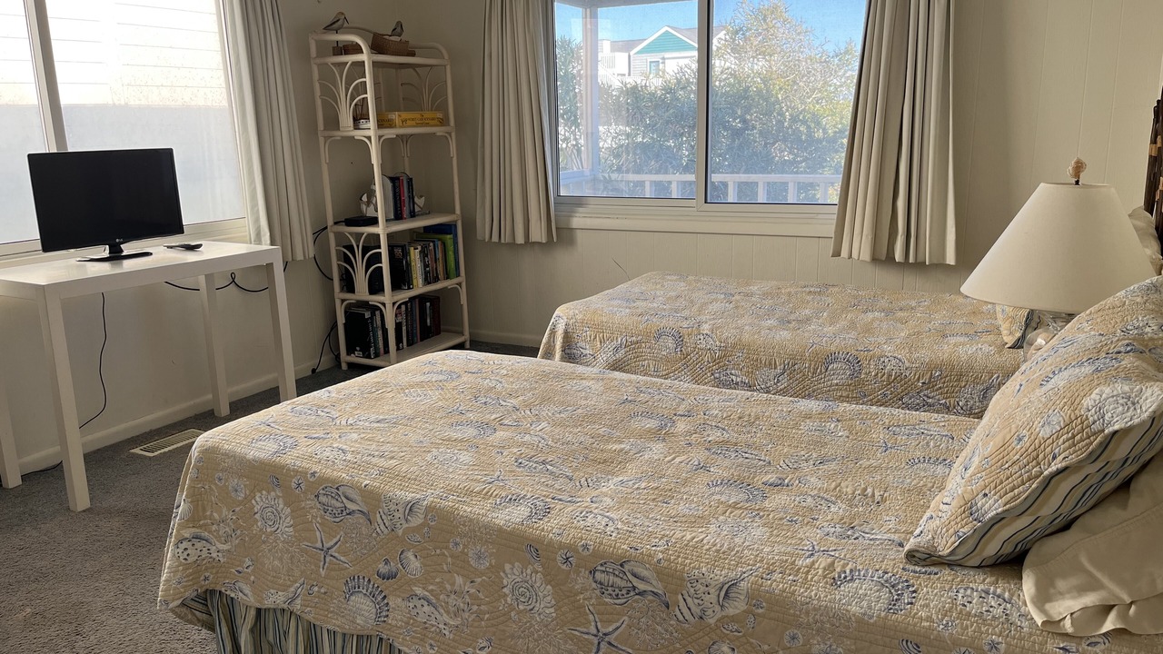 Photo of Bedroom in Sunset Beach