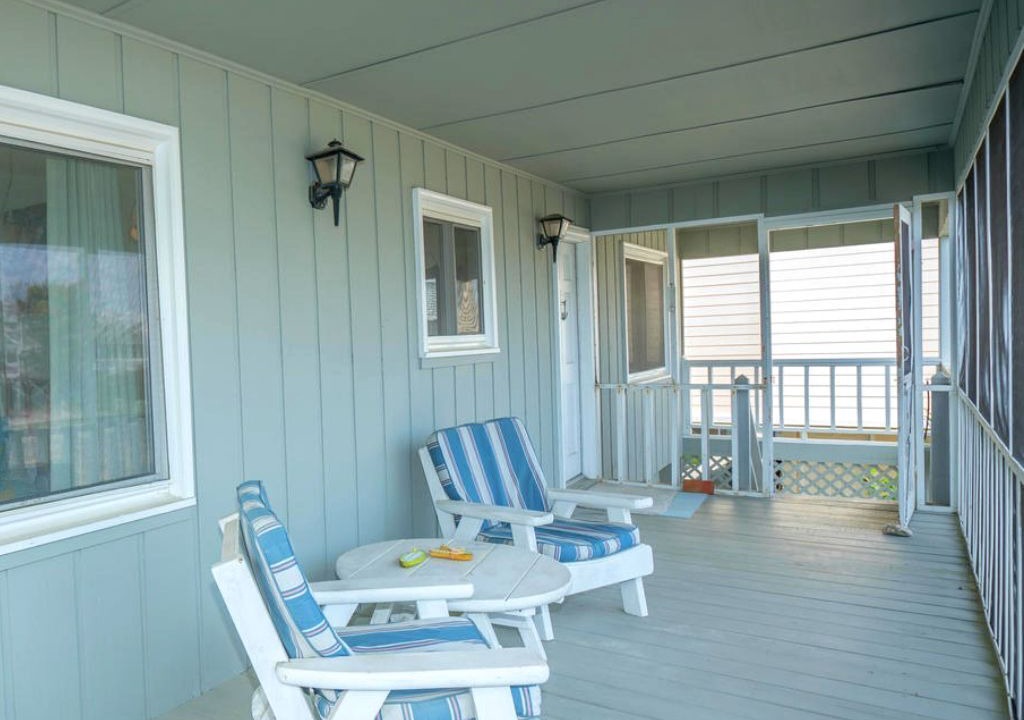 Photo of Patio Balcony in Sunset Beach