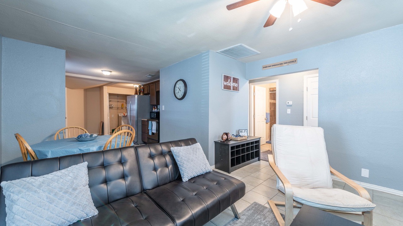 Photo of Livingroom in White Settlement