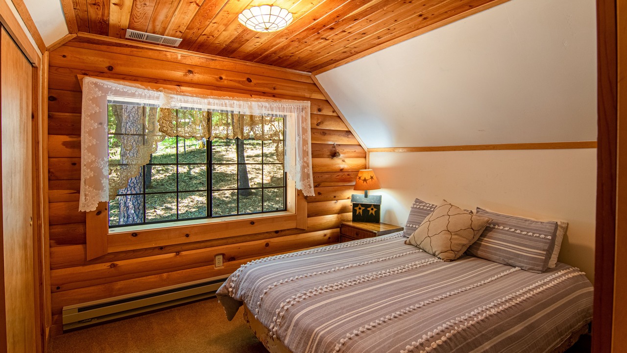 Photo of Bedroom in Colfax