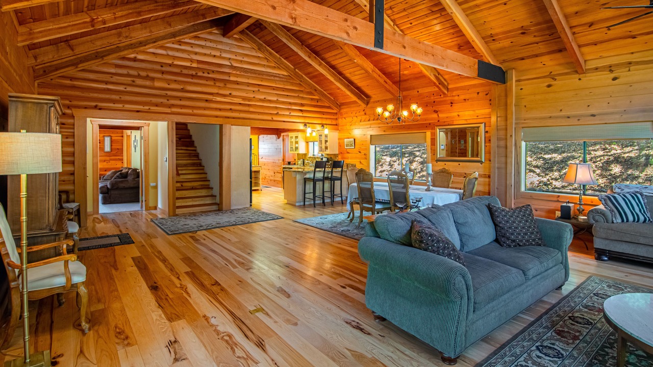 Photo of Livingroom in Colfax