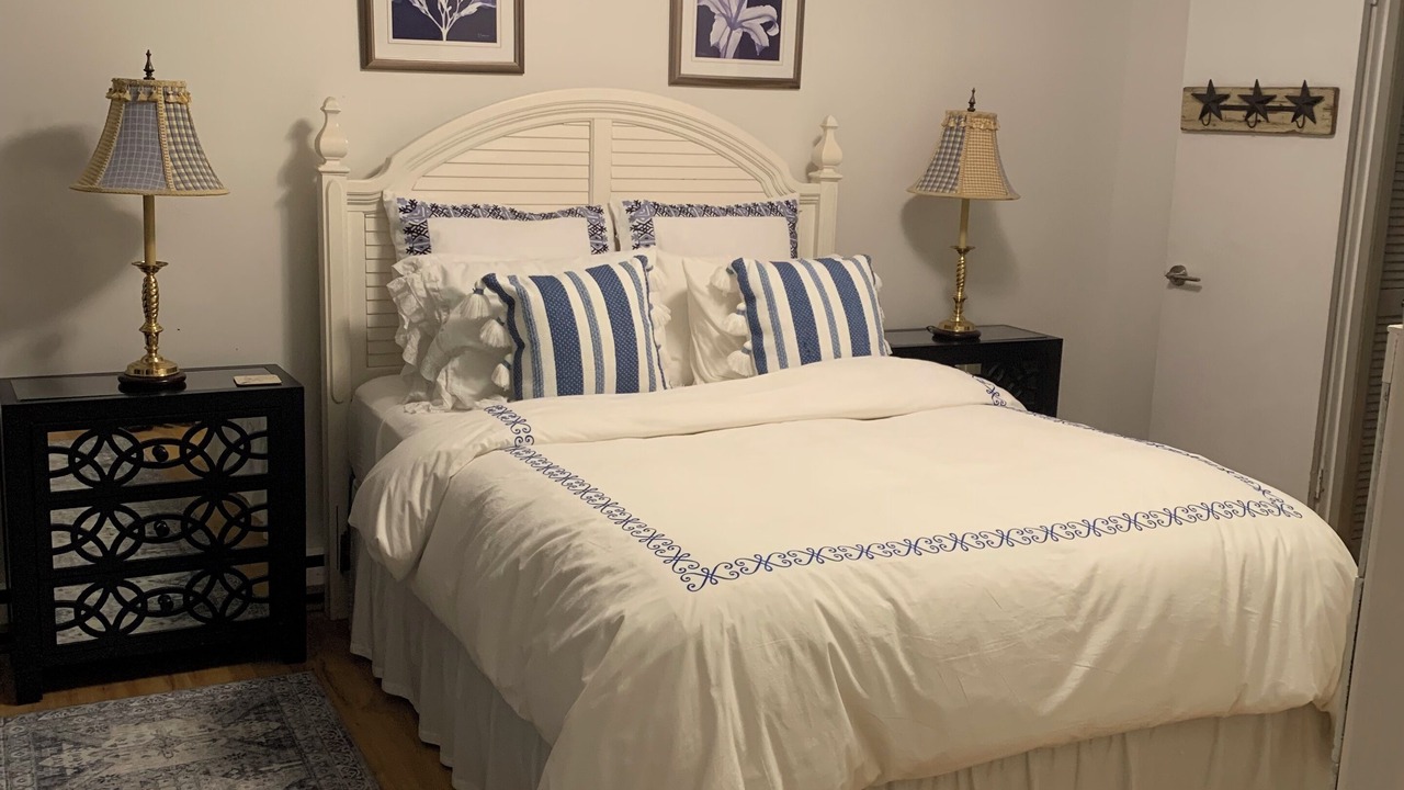Photo of Bedroom in Hendersonville