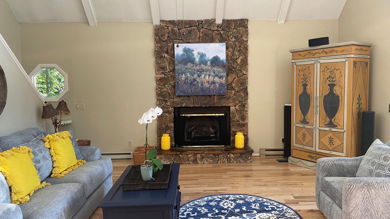 Photo of Livingroom in Hendersonville