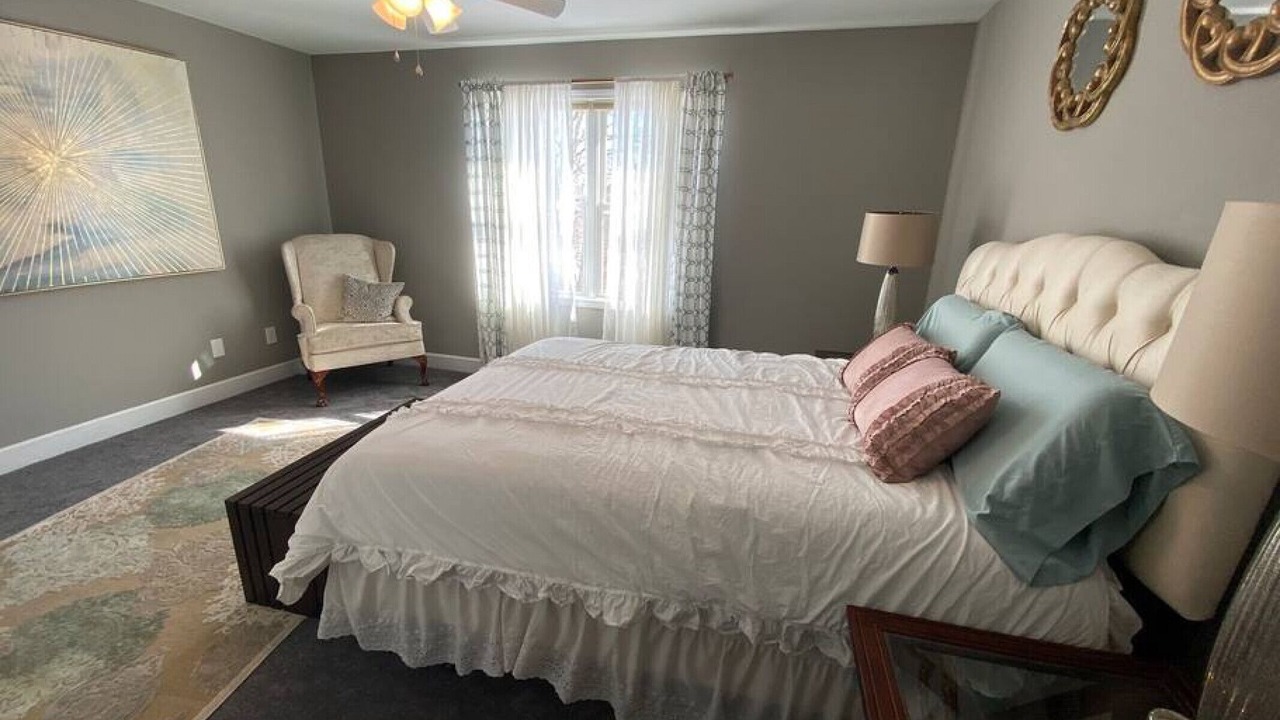Photo of Bedroom in Saratoga Springs