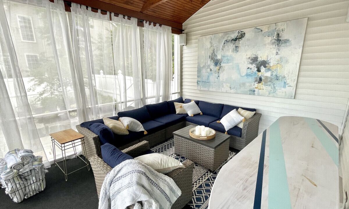 Photo of Livingroom in Saratoga Springs