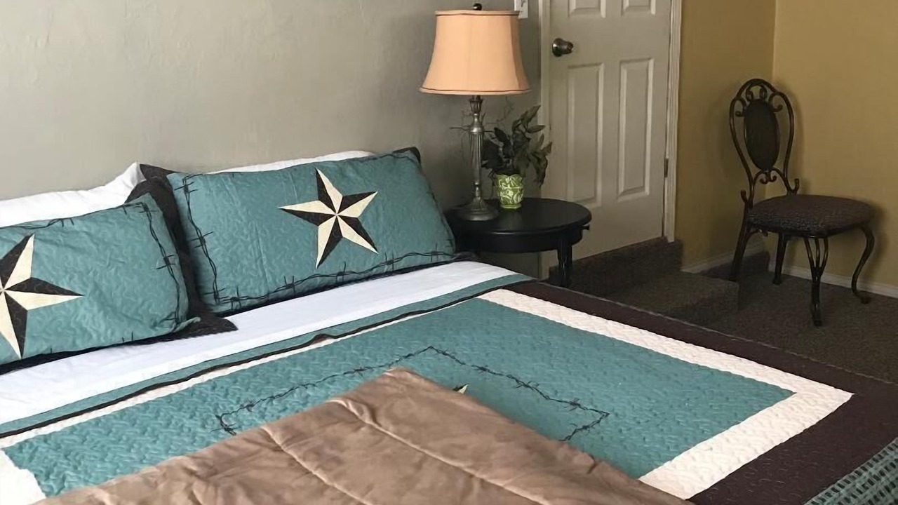 Photo of Bedroom in Lawton
