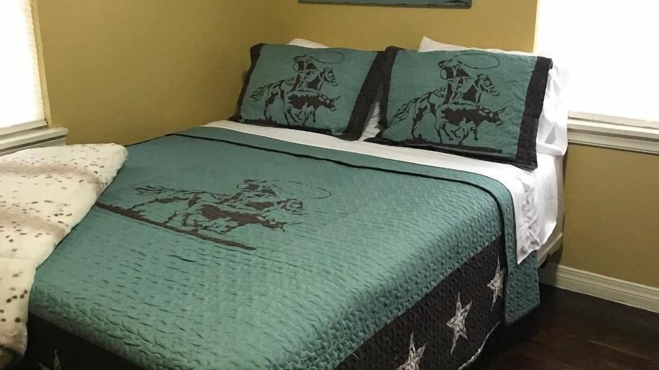 Photo of Bedroom in Lawton
