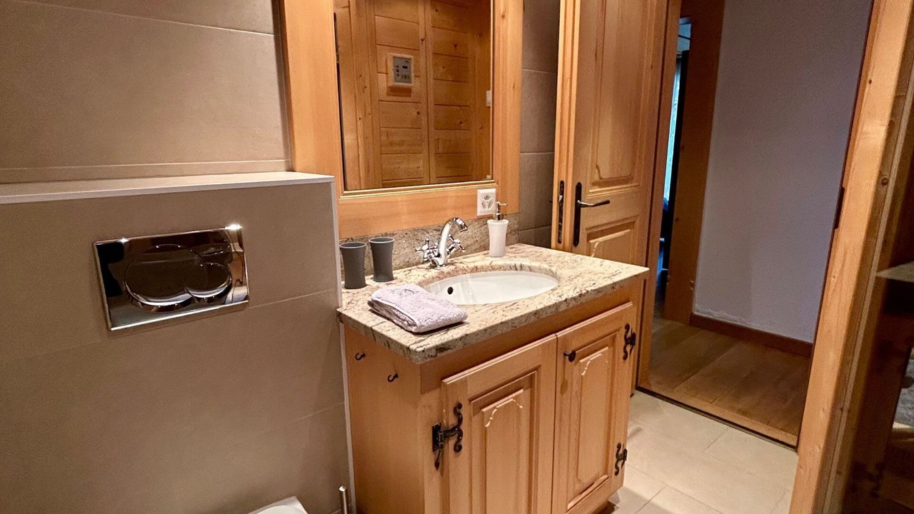Photo of Bathroom in Saanen