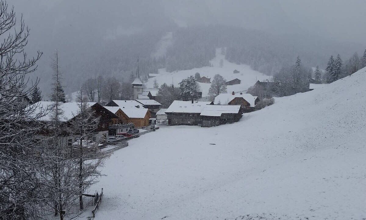 Photo of Others in Gsteig