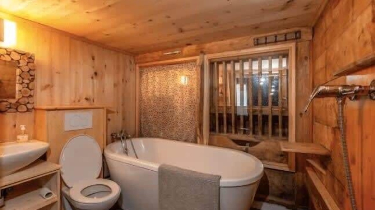 Photo of Bathroom in Rossiniere
