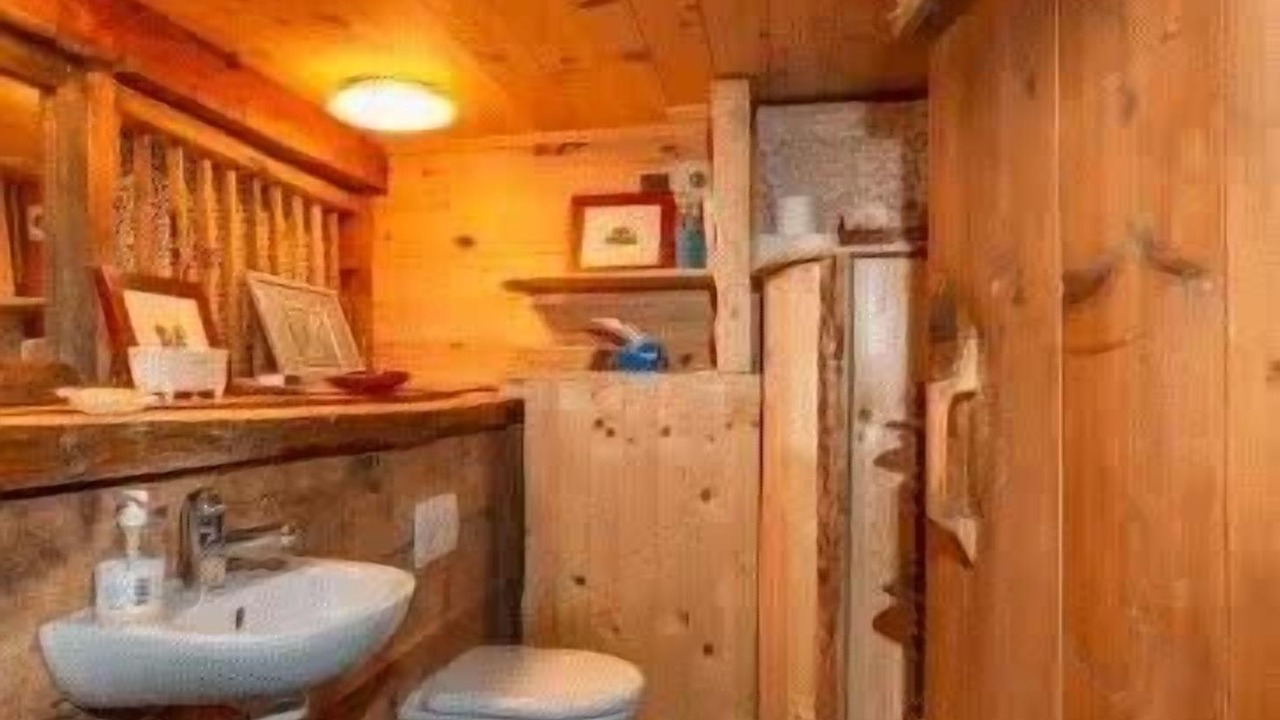 Photo of Bathroom in Rossiniere